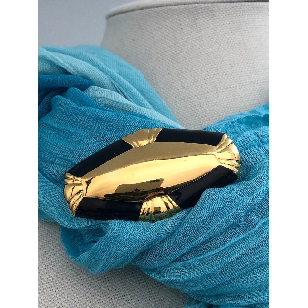 Vintage Scarf Brooch in goldtone and black enamel
